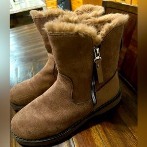F & 8 LADIES BOOTS